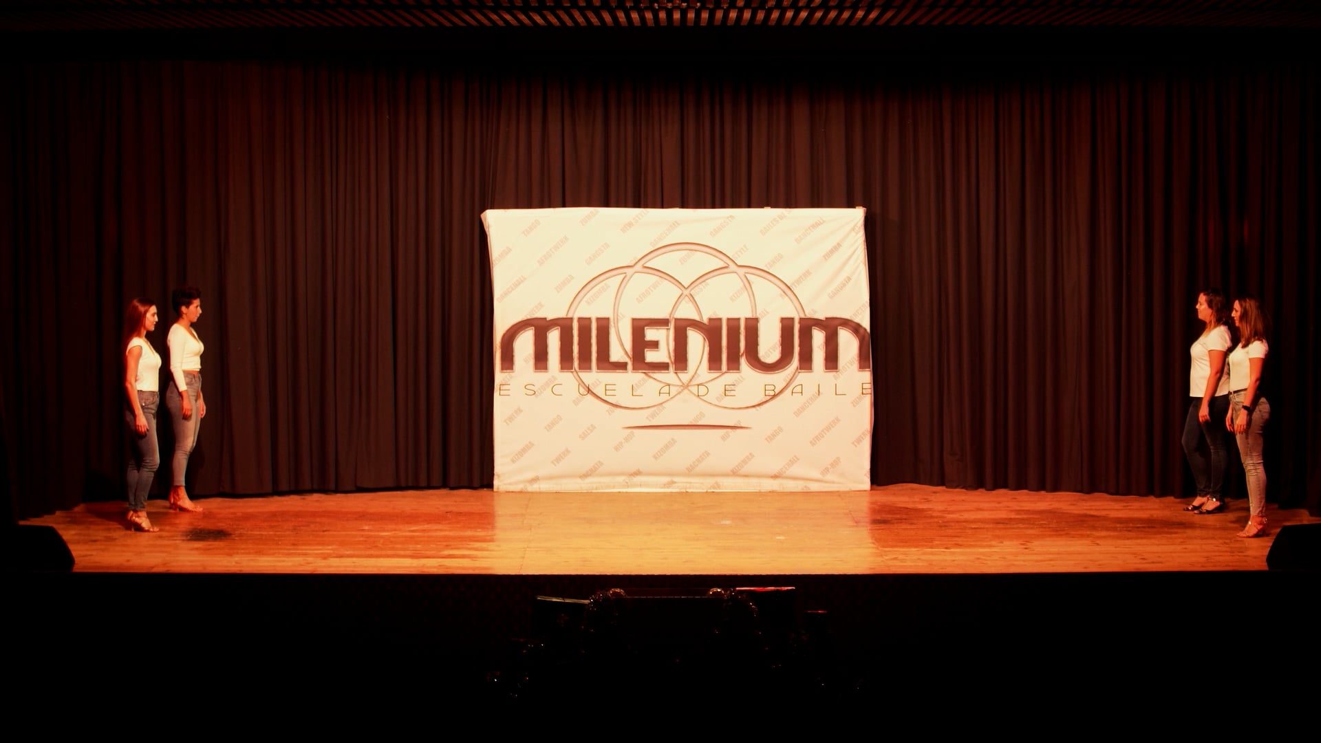 Show Club Milenium 2021 – SALSA ALUMNOS